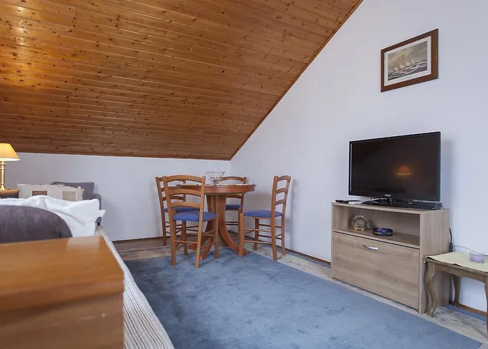 アパート Matijasevic *